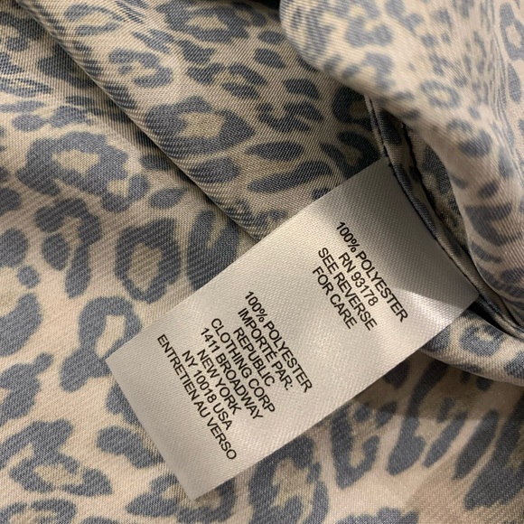 Tahari Leopard Animal Print Shirt Draped Sleeveless Blouse Women’s Size Medium. - Picture 9 of 11